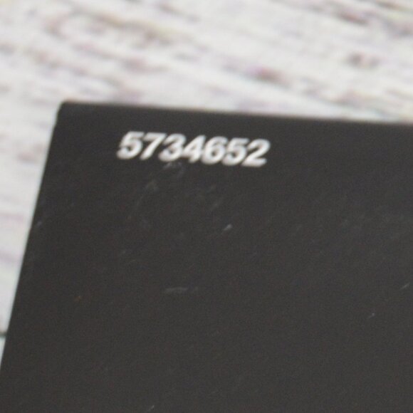 ROBERT STANLEY Tartan Plaid Table Runner 13" X 72" Christmas Holiday NWT - Picture 7 of 7